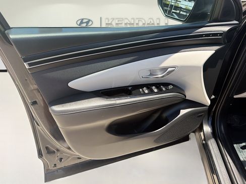 Used 2024 Hyundai Tucson Limited FWD image 17