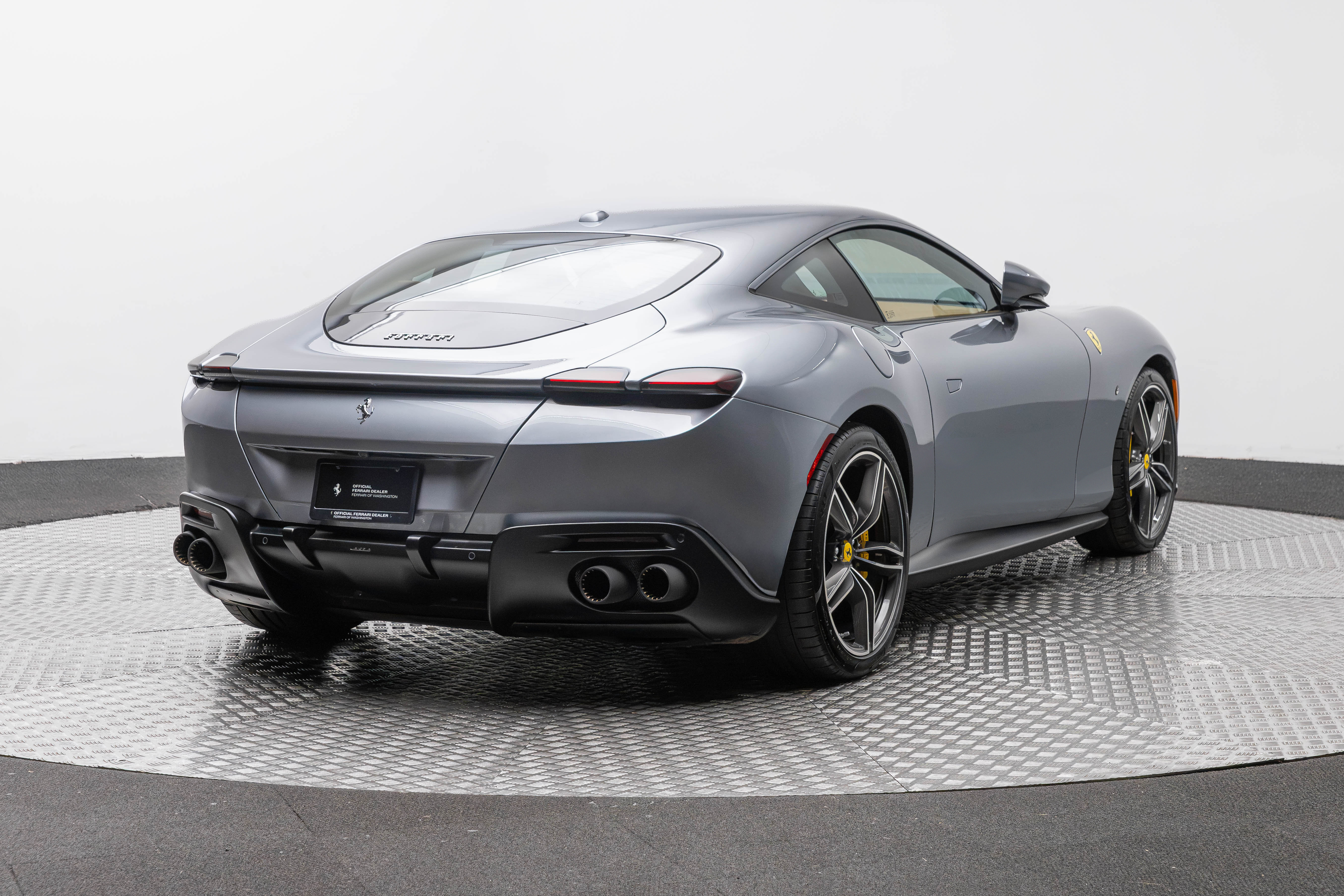 Used 2022 Ferrari Roma RWD image 7