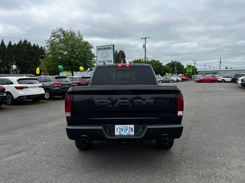 Used 2018 RAM 1500 Sport w/ Quick Order Package 26Q Night AWD/4WD image 4