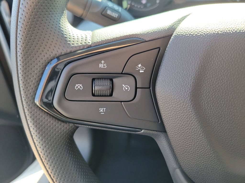 New 2026 Chevrolet Trax LS w/ LS Convenience Package FWD image 5