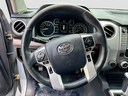 Used 2019 Toyota Tundra Limited w/ Limited Premium Package AWD/4WD image 11