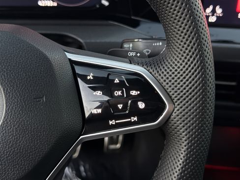 Used 2022 Volkswagen GTI S image 19