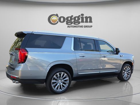 Used 2024 GMC Yukon XL Denali w/ Advanced Technology Package image 5