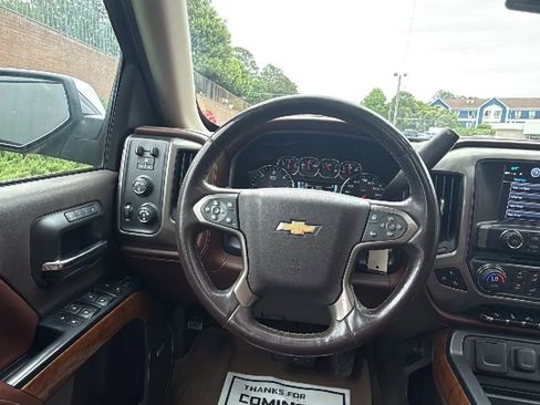 Used 2017 Chevrolet Silverado 1500 High Country AWD/4WD image 25