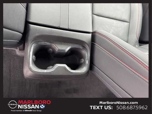 Used 2024 Chevrolet Traverse RS image 21