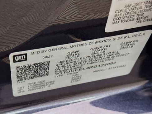 Used 2024 GMC Sierra 1500 AT4 w/ Technology Package image 36