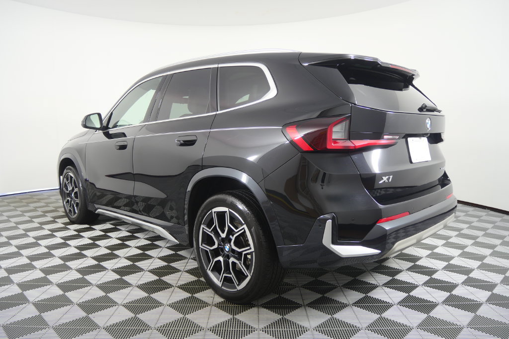 Certified 2025 BMW X1 xDrive28i w/ Convenience Package AWD/4WD image 6