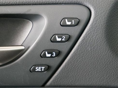 Used 2025 Lexus IS 350 F Sport w/ Navigation Package image 32