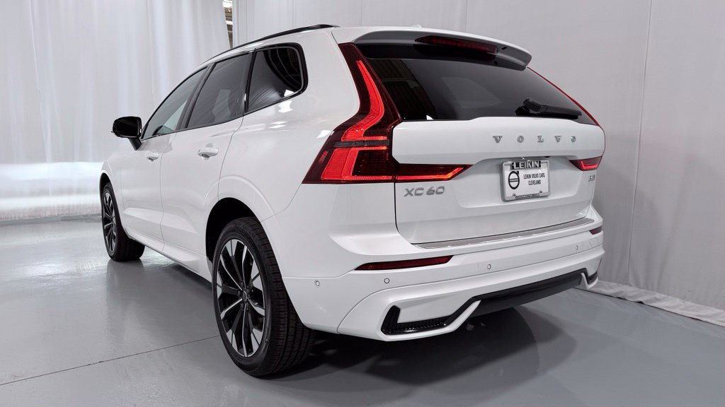 Certified 2026 Volvo XC60 B5 Plus AWD/4WD image 8