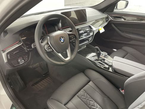 Certified 2023 BMW 530i xDrive 530i xDrive w/ Convenience Package image 12