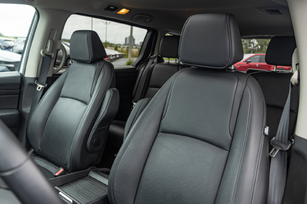 Used 2025 Honda Odyssey EX-L image 12