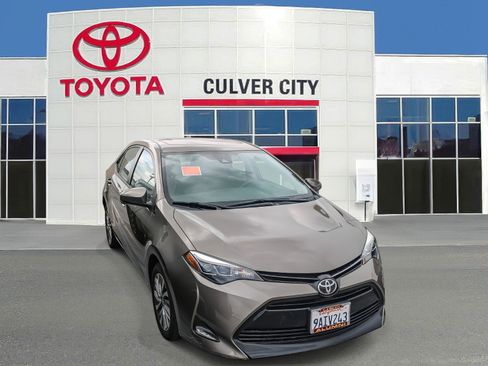 Used 2019 Toyota Corolla XLE image 1