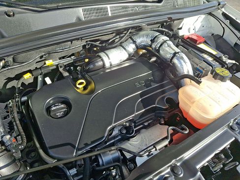 Certified 2022 Buick Encore Preferred w/ Safety Package image 28