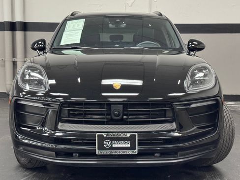 Used 2024 Porsche Macan AWD/4WD image 5