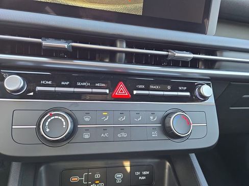New 2026 Hyundai Santa Cruz SE FWD image 13