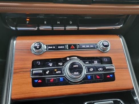 Used 2020 Lincoln Aviator Reserve w/ Equipment Group 202A AWD/4WD image 35