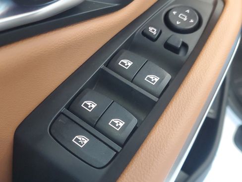 Used 2025 BMW 330i xDrive Sedan w/ M Sport Package image 24