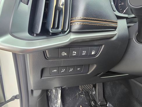 New 2025 MAZDA CX-70 Plug-In Hybrid w/ Premium Plus image 25