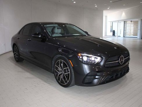 Used 2023 Mercedes-Benz E 450 4MATIC Sedan image 9