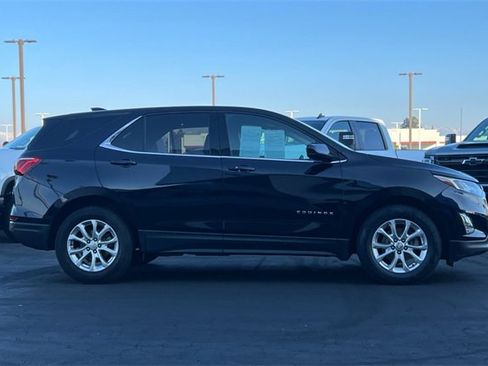 Used 2020 Chevrolet Equinox LT image 3