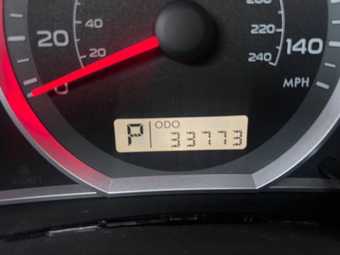 Used 2011 Subaru Impreza 2.5i image 24