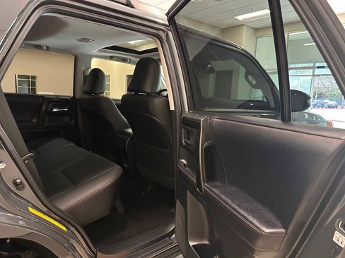 Certified 2024 Toyota 4Runner TRD Off-Road Premium w/ Moonroof Package AWD/4WD image 26