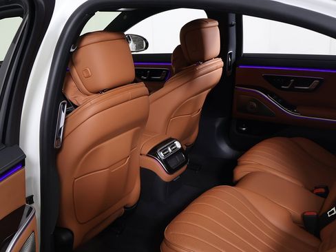 Used 2023 Mercedes-Benz S 500 S 500 image 32