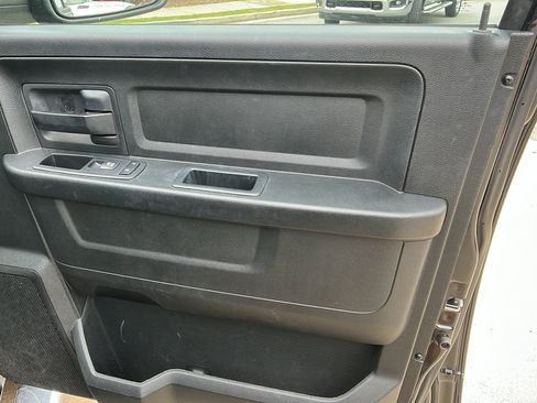 Used 2017 RAM 1500 Express image 18