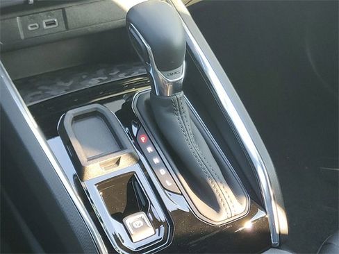 New 2026 GMC Canyon Elevation w/ Convenience Package image 12