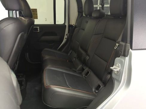 Used 2023 Jeep Gladiator Mojave w/ Cold Weather Group image 26