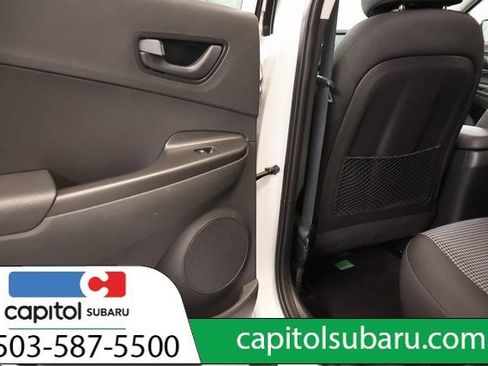 Used 2020 Hyundai Kona SEL Plus AWD/4WD image 28