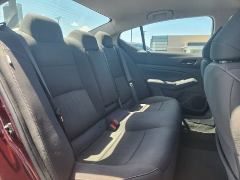 Used 2025 Nissan Altima 2.5 SV AWD/4WD image 31