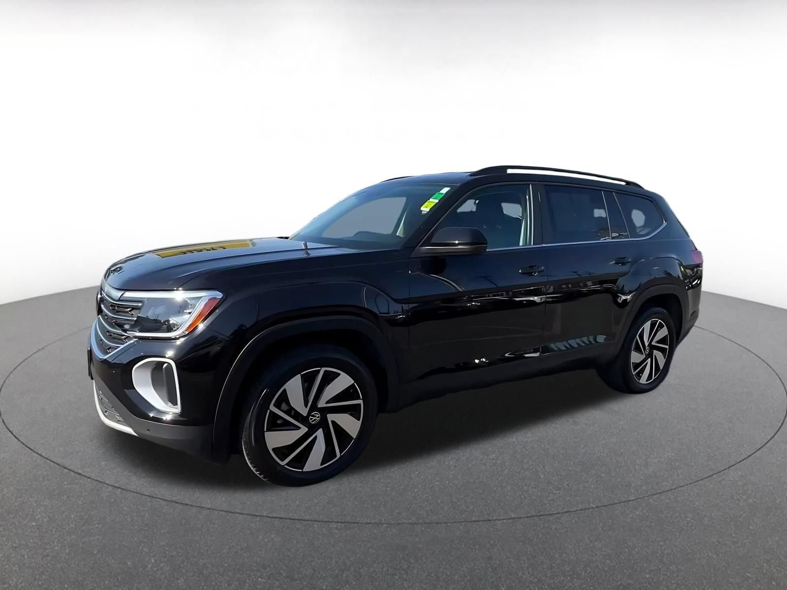 Used 2026 Volkswagen Atlas SE FWD image 7