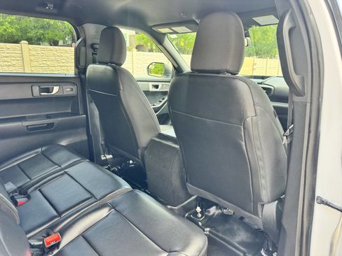 Used 2021 Ford Explorer 4WD Police Interceptor image 9