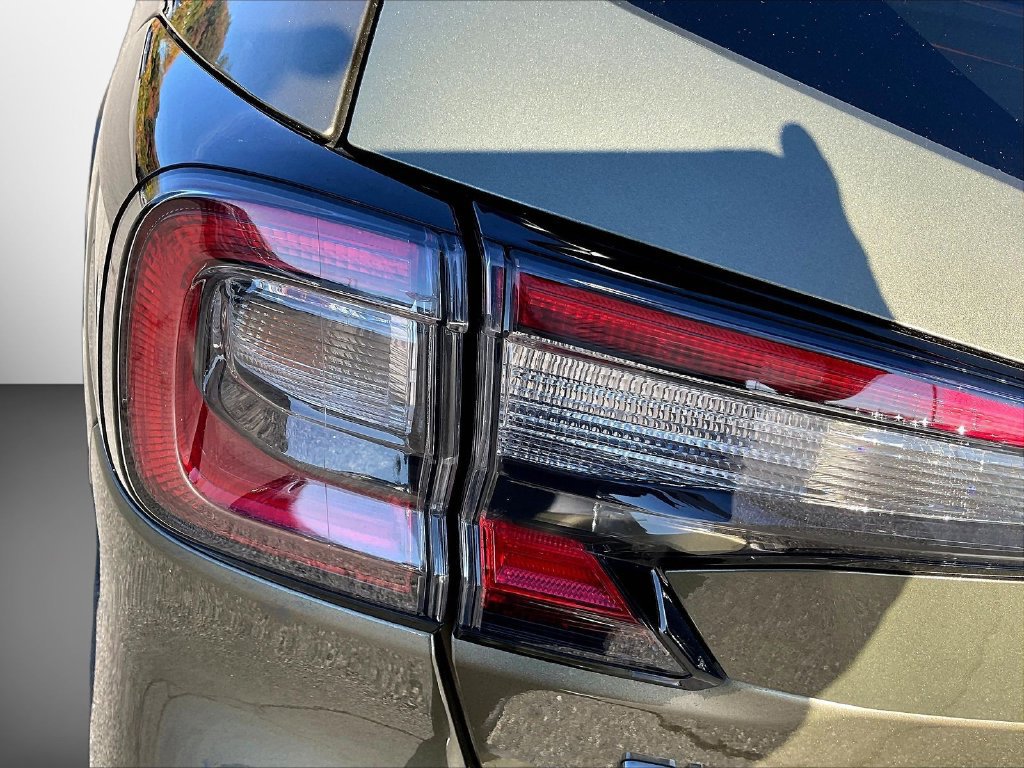 Used 2024 Subaru Outback Limited AWD/4WD image 24