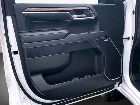 Used 2023 Chevrolet Silverado 1500 RST w/ Convenience Package II image 16