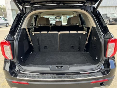Used 2024 Ford Explorer Limited image 15