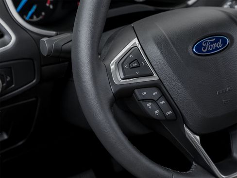 Used 2015 Ford Edge SEL w/ Equipment Group 201A FWD image 46