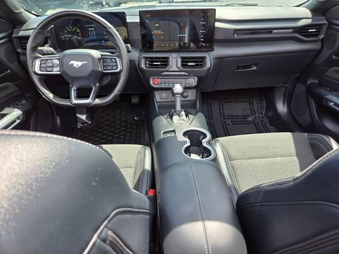 Used 2024 Ford Mustang Convertible RWD image 13