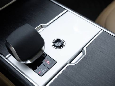 New 2026 Land Rover Range Rover SE AWD/4WD image 30