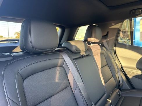 New 2026 Chevrolet Equinox LT w/ Convenience Package II image 15