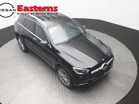 Used 2022 Mercedes-Benz GLC 300 4MATIC w/ AMG Line image 3