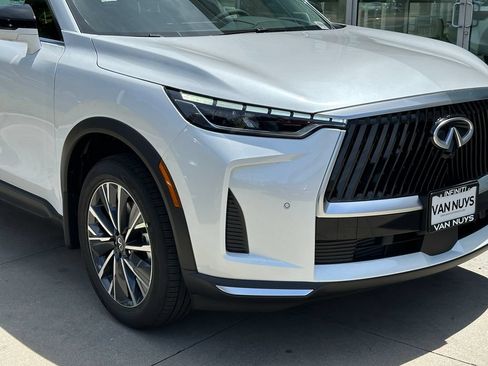 New 2027 INFINITI QX60 Luxe w/ Cargo Package FWD image 9