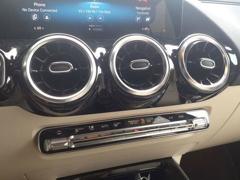 Certified 2023 Mercedes-Benz GLA 250 4MATIC image 29