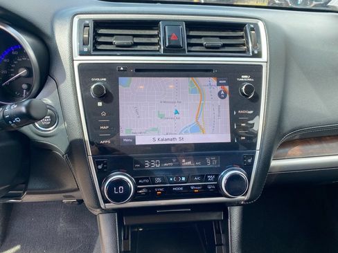 Used 2018 Subaru Outback 2.5i Limited AWD/4WD image 19