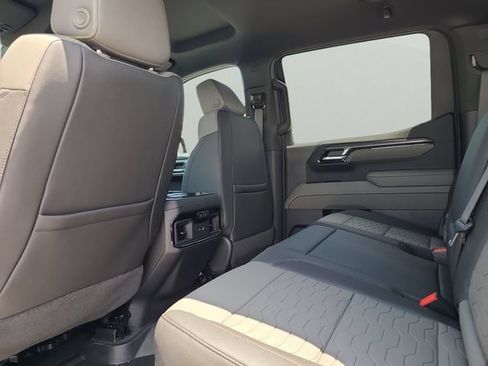 New 2026 Chevrolet Silverado 1500 ZR2 AWD/4WD image 9