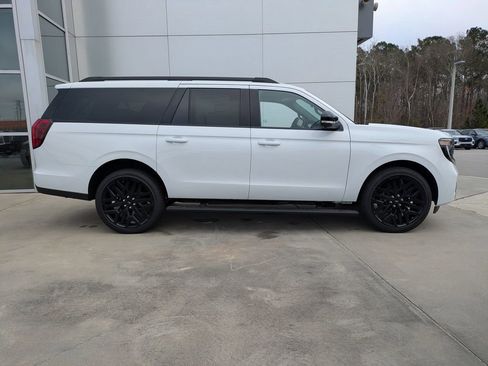 New 2026 Ford Expedition Max Platinum image 3