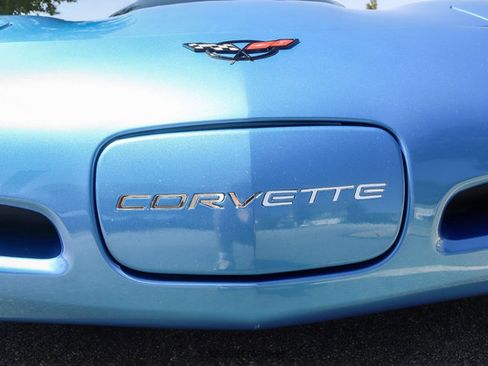 Used 1998 Chevrolet Corvette Coupe w/ Roof Pkg RWD image 76