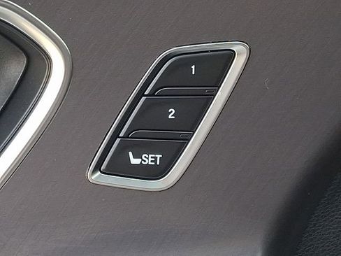 Certified 2025 Acura RDX Base image 28