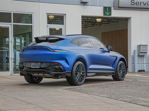 Used 2023 Aston Martin DBX 707 image 9